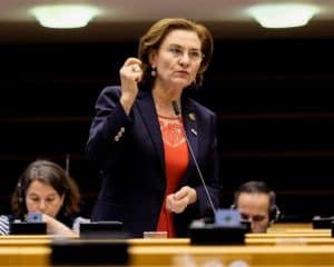 Maria Grapini, urmărită și amenințată de un bărbat în aeroport. ‘M-a amenințat că nu o să scap’