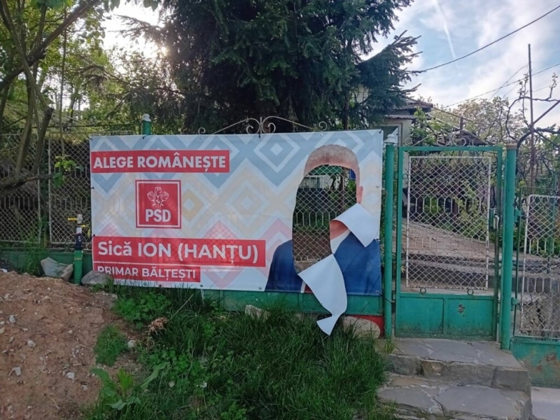Un polițist a fost reținut pentru distrugerea unor afișe electorale PSD (surse)