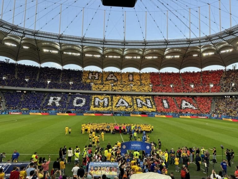 Marcel Ciolacu, mare fan al fotbalului, s-a dus la meciul de adio al ‘Generației de Aur’