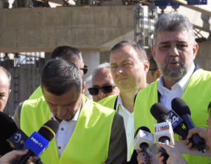 VIDEO Ciolacu, ironie pe șantierul Autostrăzii A1: ‘Aţi văzut vreun urs?’