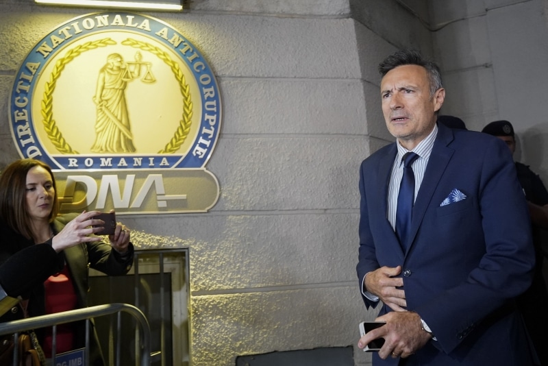 Fostul șef SRI a fost fotbalist la UTA Arad