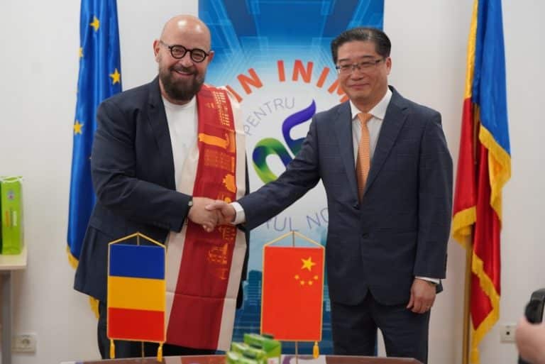 S-a întâlnit cu primarul din Shangai, unul dintre cele mai mari orașe din lume