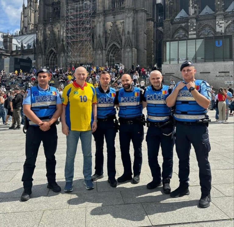 Mircea Geoană s-a dus să susțină România în meciul cu Belgia