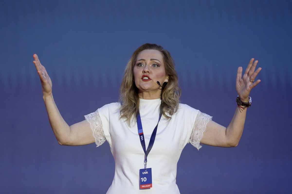 ‘Trebui să respectăm legislaţia, adică să fie alegeri la termen’