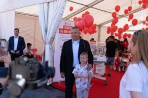 M-am bucurat mult să văd cum Senatul a devenit astăzi locul în care entuziasmul şi veselia copiilor se au