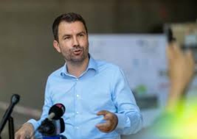 ‘N-am cedat în faţa mafiei de la Metrou, n-o să cedez nici în faţa mafiei peneliste’