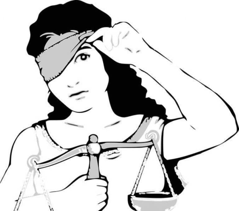 Blestemul judecătorilor – Kovesi îi credea infractori, Gorghiu îi crede proști