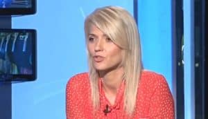 ‘O schimbăm, a rămas anacronică’