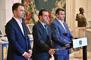 PSD şi PNL e o alianţă a răului care îşi face planuri să guverneze ţara 10-20 de ani