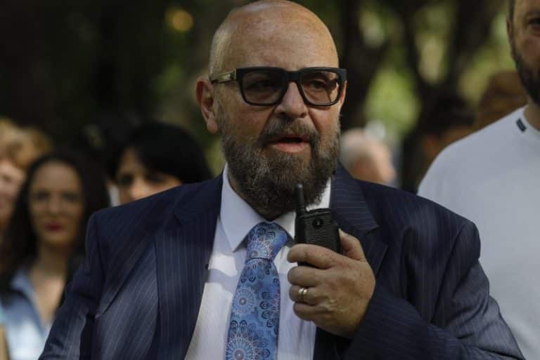 `EU exist datorită oamenilor buni și NU trădez oamenii buni!`