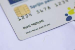 Alegerile au trecut, românii așteaptă banii! Data la care intră sumele pe voucherele de alimente