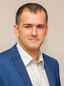 Vreau să candidez la șefia USR! Nimeni nu își asumă și prezindețialele