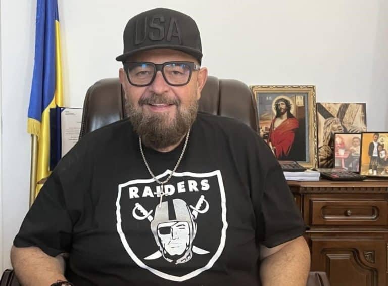 ‘N-ați însemnat nimic pentru oraș! Nimeni nu vă va duce dorul!’