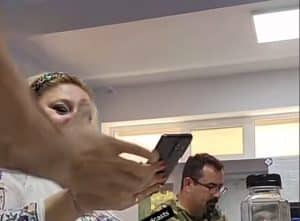 ‘Uite cum fierbe! Nu se poate așa ceva…I-am omorât!’