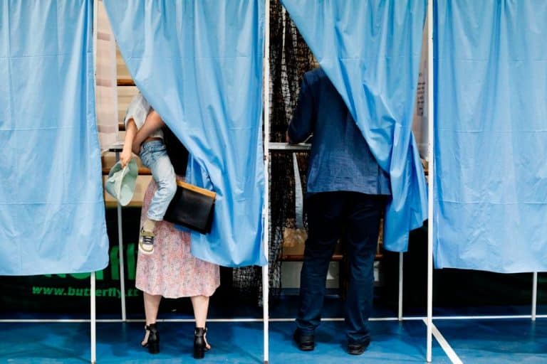 Geoană, Ciolacu, Grindeanu, Tudose, oricare pierde în turul 2 la prezidențiale pentru că 60% din electorat e de dreapta