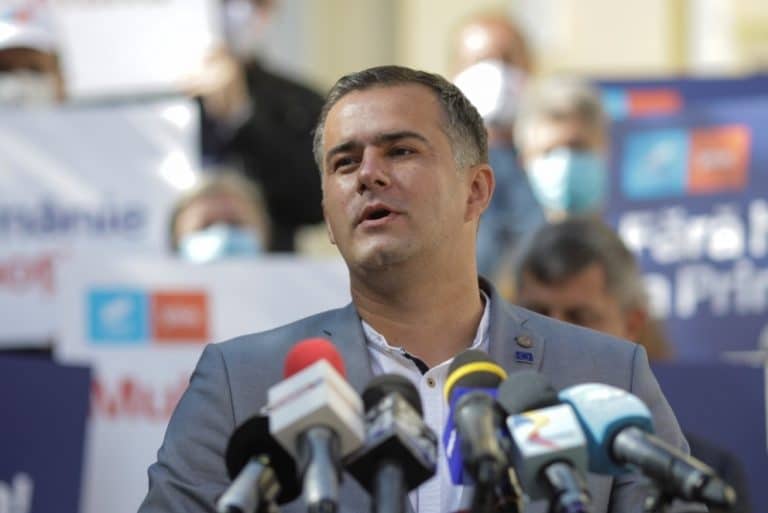 ‘Urmează săptămâni şi luni de foc’ pentru USR, spune primarul din Bacău care o susţine pe Lasconi