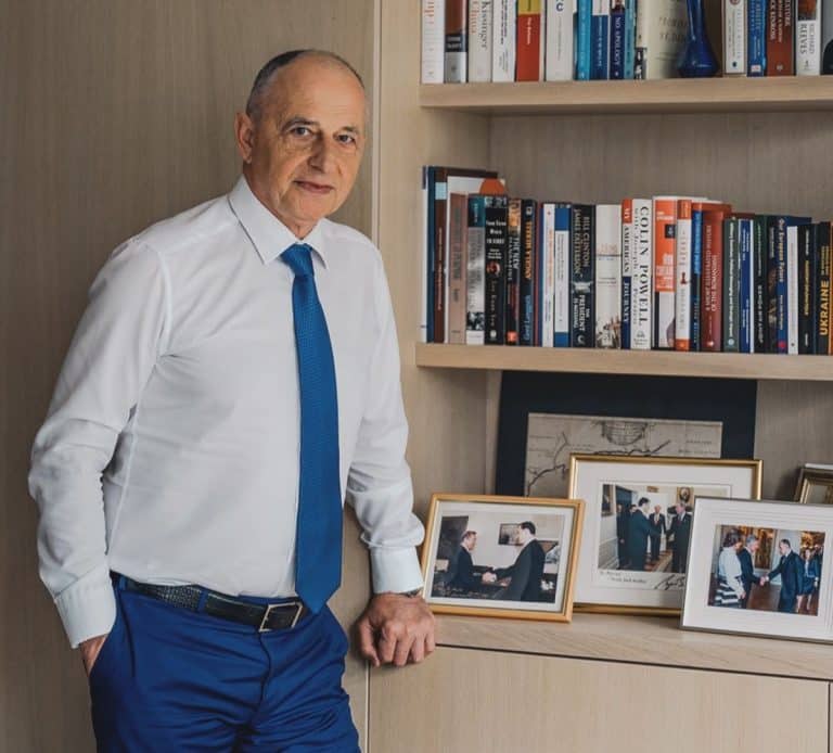 Profesorul Radu Mușetescu de la ASE confirmă integritatea academică a tezei de doctorat a lui Mircea Geoană