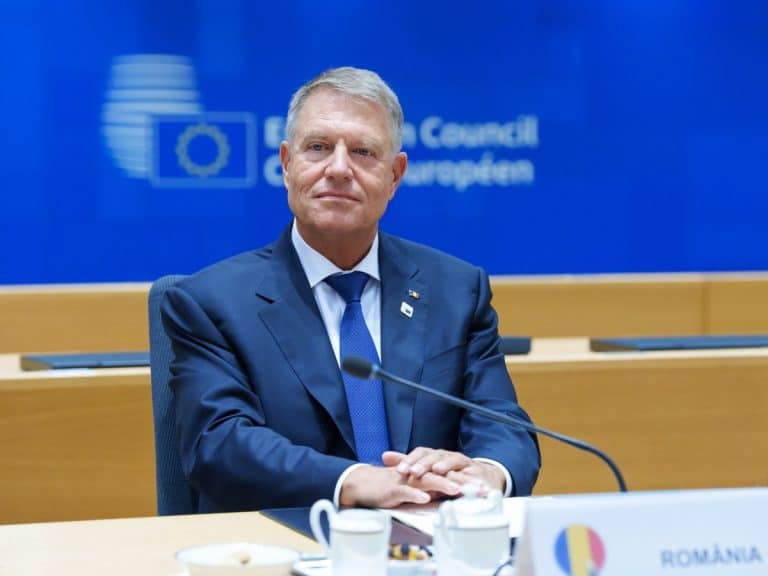 Klaus Iohannis a sesizat CCR! Modificările aduse de Parlament Legii Acvaculturii ar fi neconstituționale