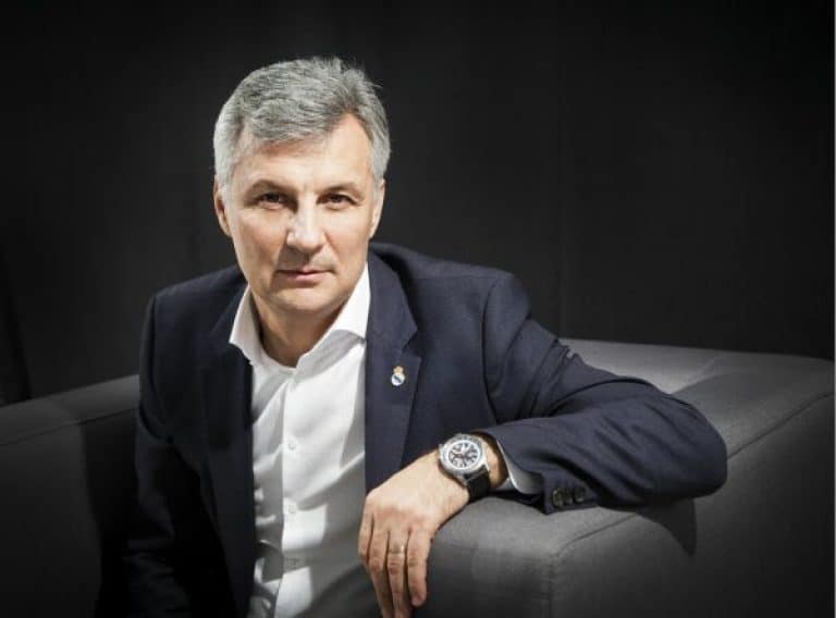 Curtea Consituțională dă undă verde legii PSD de plafonare a dobânzilor nesimțite de 800%. Inițiatorul legii, senatorul Daniel Zamfir: S-a sfârșit calvarul!